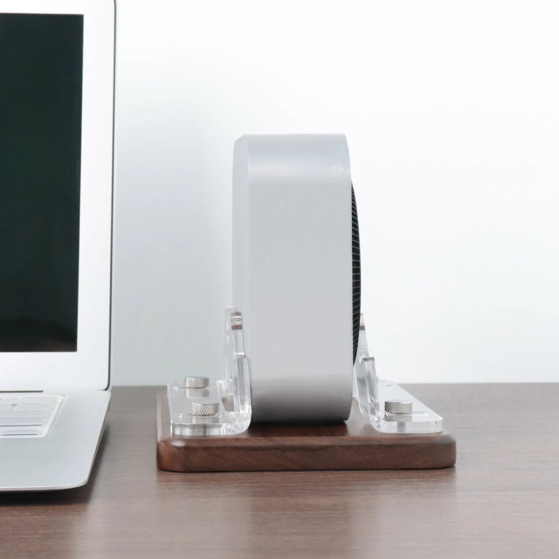 Wood Base for Mac Mini M4/M4 P - مراجعة Laptop Accessories Cooling Pad وسعره
