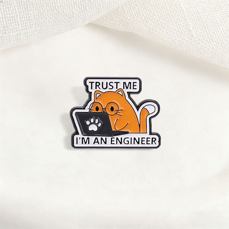 I'm An Engineer Quote Enamel P - مراجعة Laptop Accessories Design وسعره