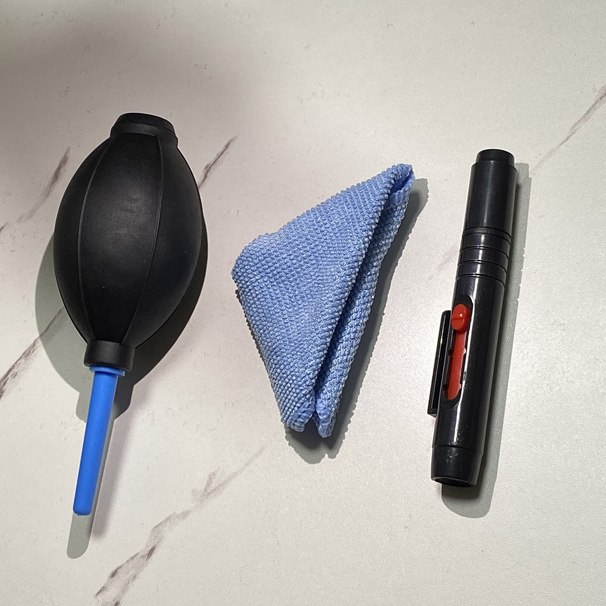 3-in-1 Cleaning Kit Air Dust B - مراجعة Screen Cleaning Kit وسعره